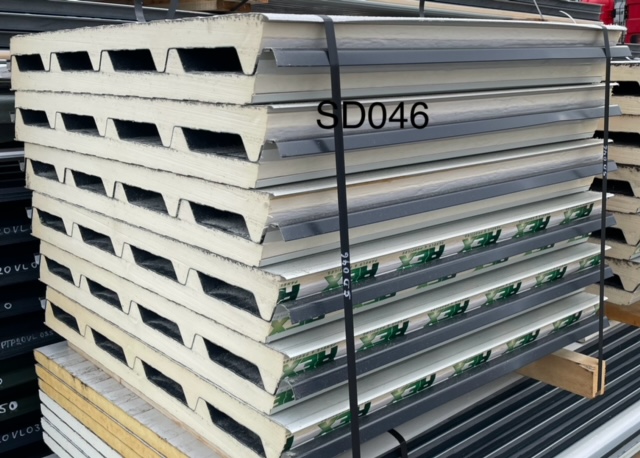 SD046 SANDWICH DACH 40MM ANTHRAZIT 12 X 0,87 M