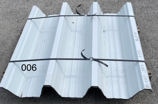 EK046  HOCHPROFIL 137.310 WEISSGRAU ./. 8 X 1,0 M